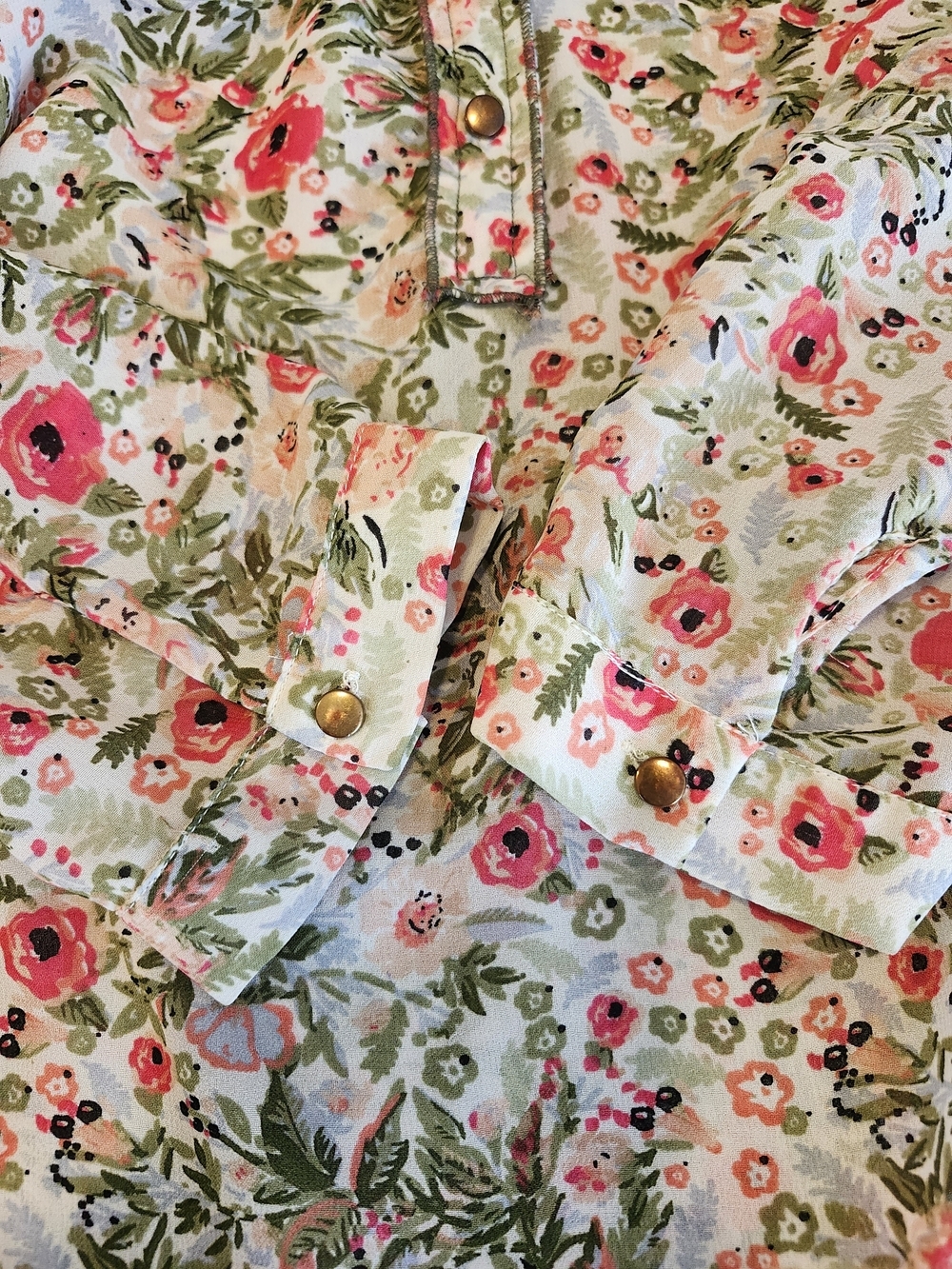 Women's Floral Cottagecore Romantic Coastal Boho Button-Front Blouse - M - Picture 9 of 11